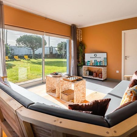 Beachfront Villa In Esposende Exterior photo