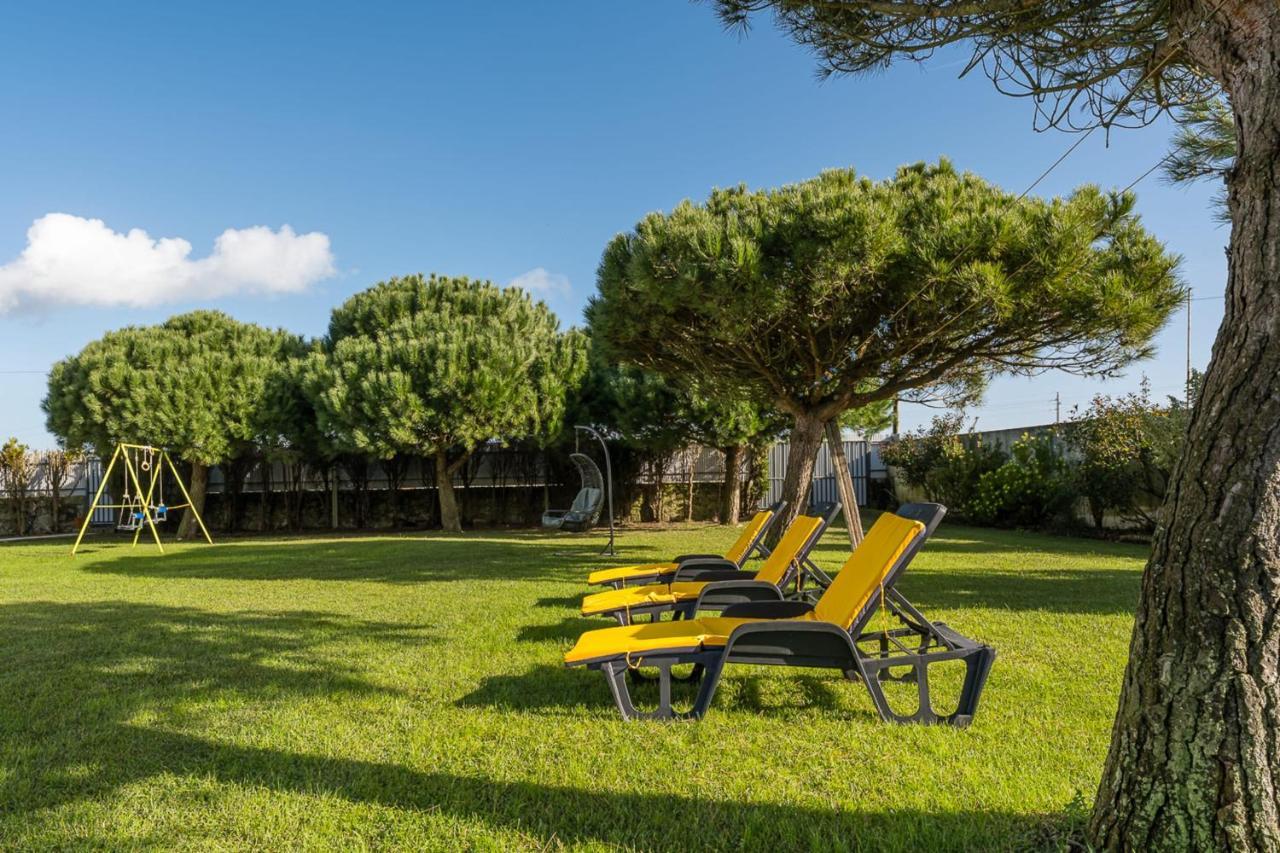 Beachfront Villa In Esposende Exterior photo